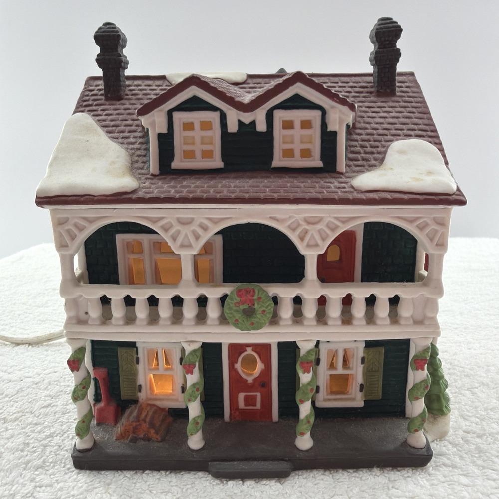 Dept 56 New England Village "Captains Cottage"59471 Retired 1990 Excellent !